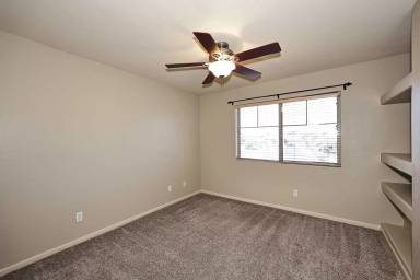 Main picture of 5001 E Libby St