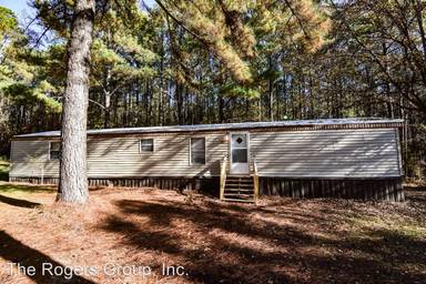 Main picture of 17 Maple Dr