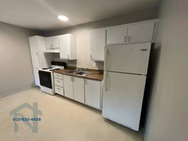 Main picture of 1004 2nd St