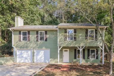 Main picture of 2920 Sandstone Trl SW