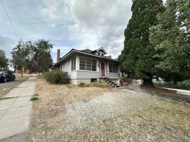 Main picture of 1405 Canby St
