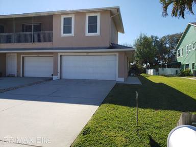 Main picture of 305 Provincial Dr