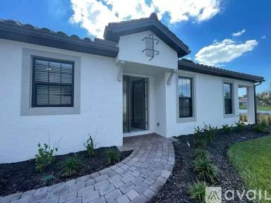 Main picture of 12413 Parigi Way