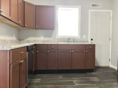 Main picture of 521 W Market St