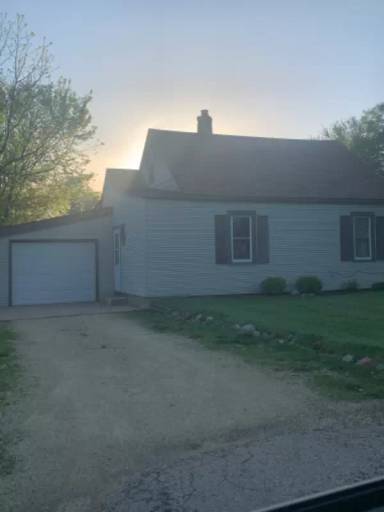 Main picture of 412 Monroe St