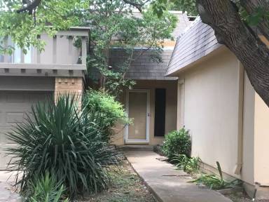 Main picture of 1400 El Camino Real