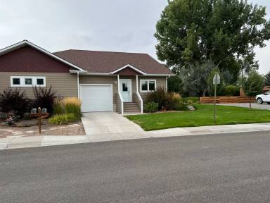 Main picture of 203B W Bell Ave