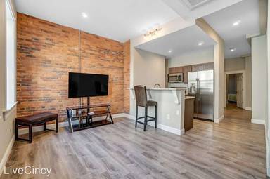 Main picture of 627 Main St