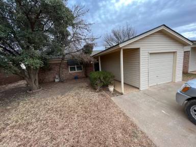 Main picture of 9607 Durham Ave