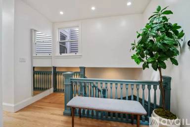 Main picture of 1283 Howard St