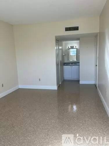 Main picture of 1355 W 53rd St