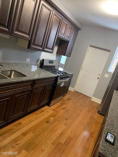 Main picture of 4236 W Grenshaw St