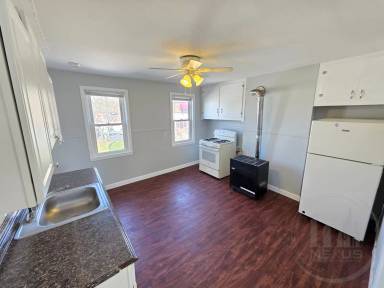 Main picture of 99 Langdon St