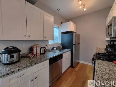 Main picture of 287 Beacon St