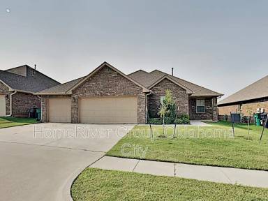 Main picture of 7304 NW 149th St