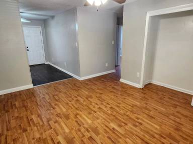 Main picture of 904 Sherris Ln