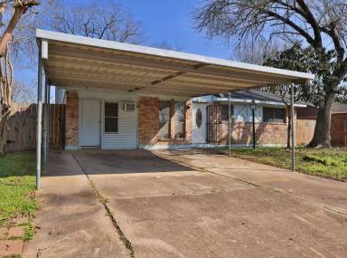 Main picture of 9834 Denning Dr