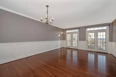 Main picture of 6524 Newton Dr