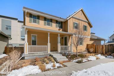 Main picture of 4940 Akron St