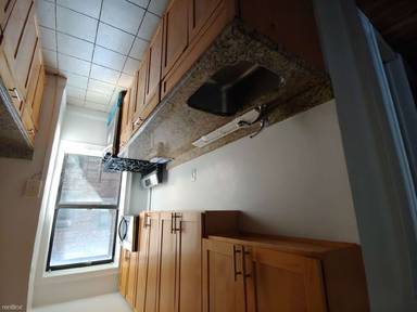 Main picture of 529 W 179th St