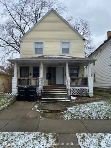 Main picture of 4012 Woodbridge Ave