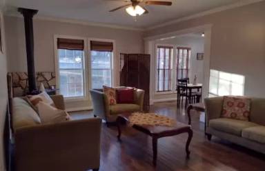Main picture of 2615 National Ave
