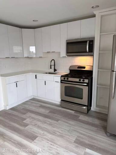 Main picture of 126 S 55th St