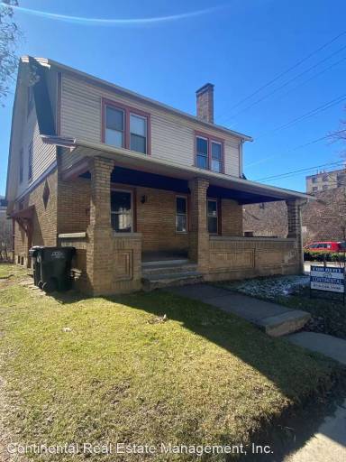 Main picture of 218 S Atherton St