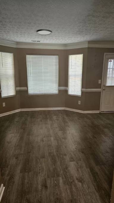 Main picture of 5636 Union Pointe Dr