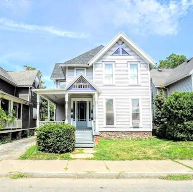 Main picture of 32 Tracy St