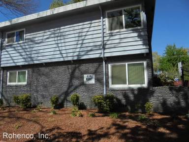 Main picture of 2215 Capitol Ave
