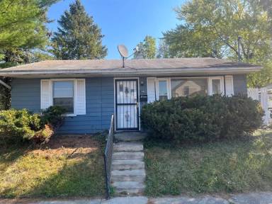 Main picture of 1402 Beacon St