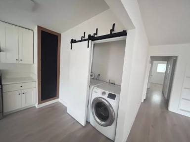 Main picture of 3009 McNab Ave
