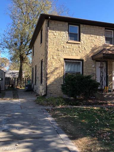 Main picture of 2044 S 20th St