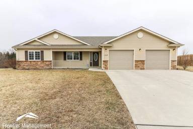 Main picture of 1005 Conley Cir