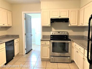 Main picture of 2860 Donald Dr