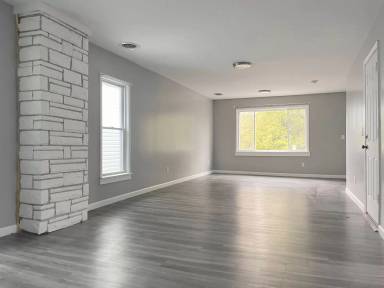 Main picture of 1025 West Ave