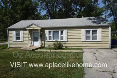 Main picture of 11316 W 69th St