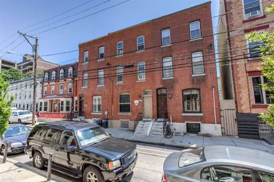 Main picture of 4024 Sansom St