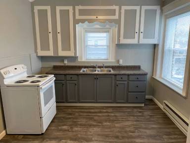 Main picture of 22 Railroad Ave