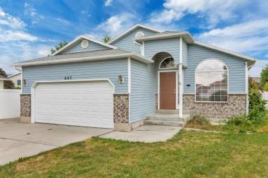 Main picture of 897 S 1520 E