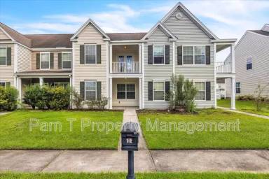 Main picture of 37 Timber Crest Ct