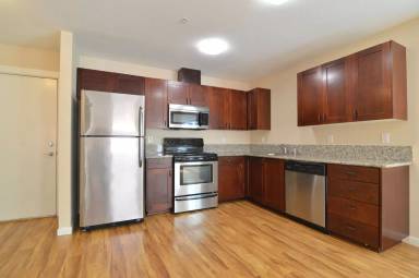 Main picture of 6425 SE Holgate Blvd