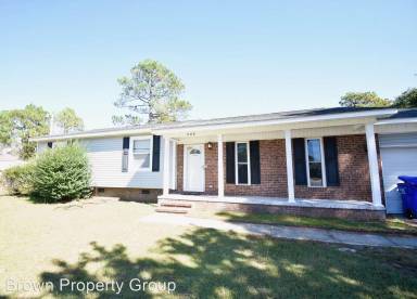 Main picture of 302 Morehead St