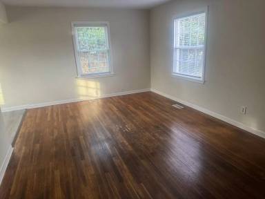 Main picture of 1145 Brighton Rd