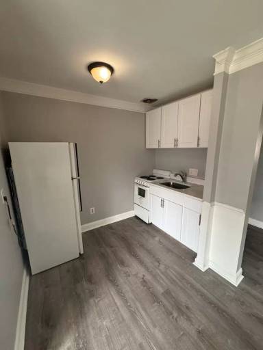 Main picture of 3921 Devon Rd