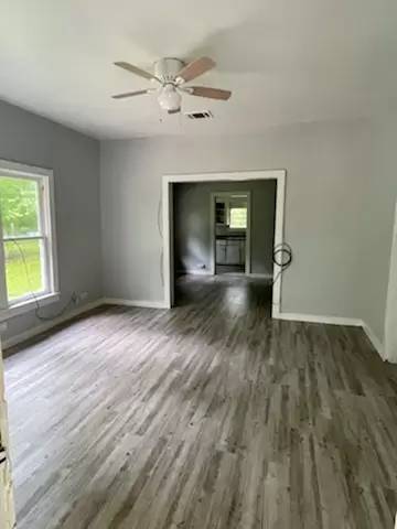 Main picture of 441 E 66th St