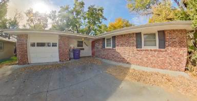 Main picture of 2409 Vaughn Dr