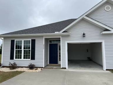 Main picture of 2002 Briarwood Dr