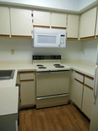 Main picture of 738 Executive Center Dr